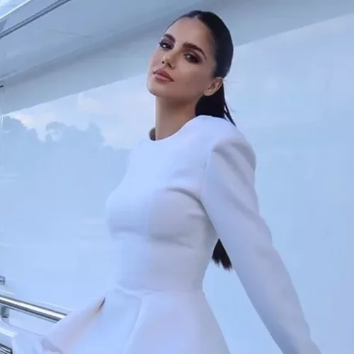 Η Αλεξάνδρα Νίκα υιοθέτησε το ίδιο νυφικό χτένισμα με την Meghan Markle