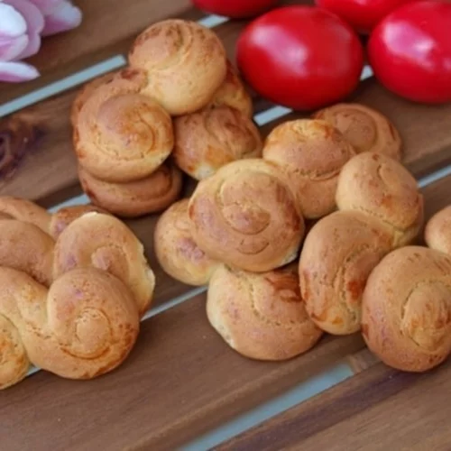 Συνταγή για πασχαλινά κουλουράκια σμυρναίικα - Γλυκά, αρωματικά και τραγανά