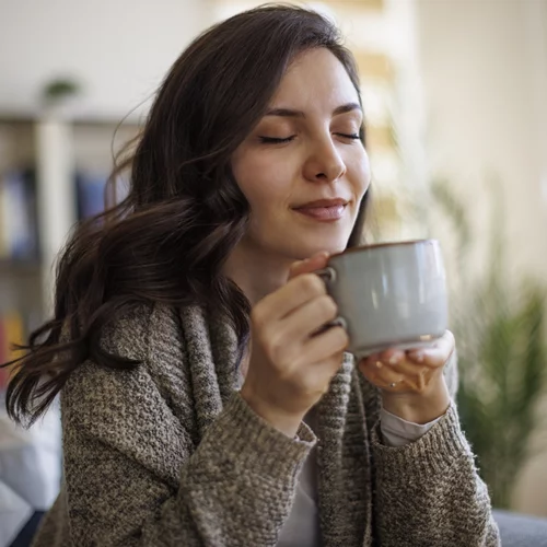 Το #1 τσάι που κάνει θαύματα στην υγεία της καρδιάς σου - και γιατί να το επιλέξεις