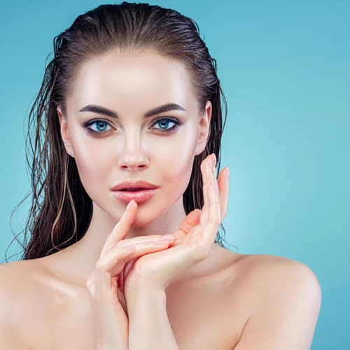 Το μόνο χτένισμα που αξίζει να αντιγράψεις από τα SS21 shows φέτος το καλοκαίρι