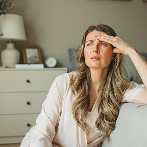 Εμμηνόπαυση: Πόσο διαρκεί + πώς θα καταλάβεις σε ποιο στάδιο βρίσκεσαι;