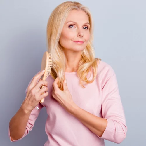 For Hair: Οι αλλαγές στα μαλλιά μας καθώς μεγαλώνουμε