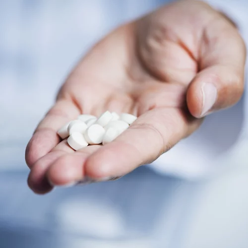 Υγρή Iβουπροφαίνη: Γρήγορη και δυνατήξ στον πόνο