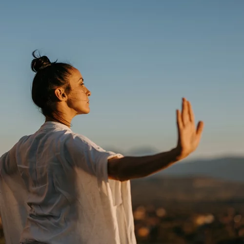 Η πιο ήρεμη μορφή άσκησης για το άγχος – χωρίς ιδρώτα, χωρίς πίεση