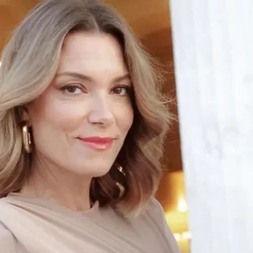 Η Βίκυ Καγιά υιοθέτησε το πιo chic πεντικιούρ του φθινοπώρου