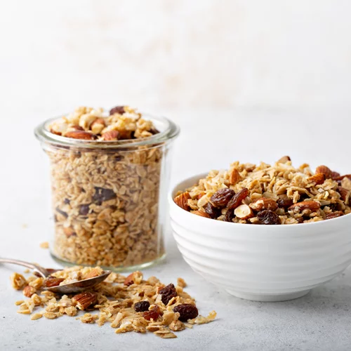 Σπιτική γκρανόλα χωρίς ζάχαρη έτοιμη σε μόλις 30 λεπτά