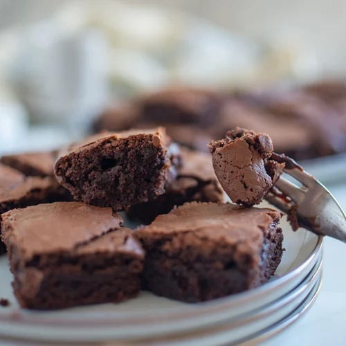 Συνταγή για το πιο ζουμερό και σοκολατένιο brownies - χωρίς ίχνος ζάχαρης