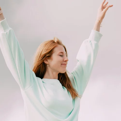 Διεθνής Ημέρα Ευτυχίας: 7 βήματα για να νιώθεις χαρούμενη καθημερινά