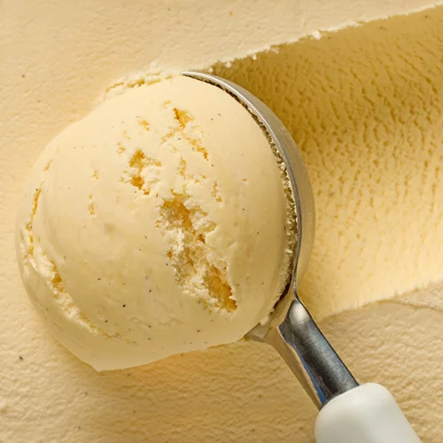 Πανεύκολο παγωτό με μόνο 3 υλικά - Είναι φανταστικό και δεν χρειάζεται παγωτομηχανή