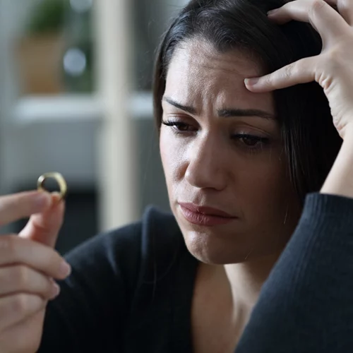 Ανεπίλυτη θλίψη: 6 σημάδια ότι δεν έχεις θρηνήσει σωστά