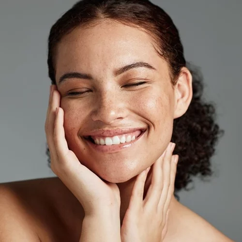 Αυτή η κρέμα προσώπου αυξάνει την παραγωγή καλλαγόνου έως και 45% μέσα σε 7 ημέρες