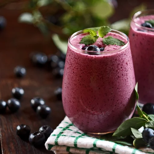 Ελαφριά γεύματα στο ποτήρι: Xορταστικά smoothies χωρίς τύψεις