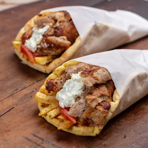 Light σουβλάκια: Πώς να μειώσεις τις θερμίδες από 770 σε 370 με έναν απλό τρόπο