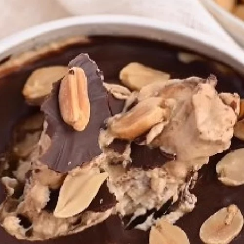 Πρωτεϊνική κρέμα Snickers: Ένα σούπερ υγιεινό και γευστικά φανταστικό σνακ