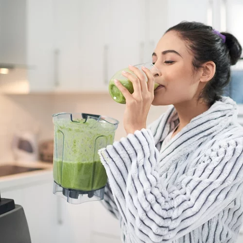 Το smoothie που θα ενεργοποιήσει τον μεταβολισμό σου μετά το εορταστικό ρεβεγιόν