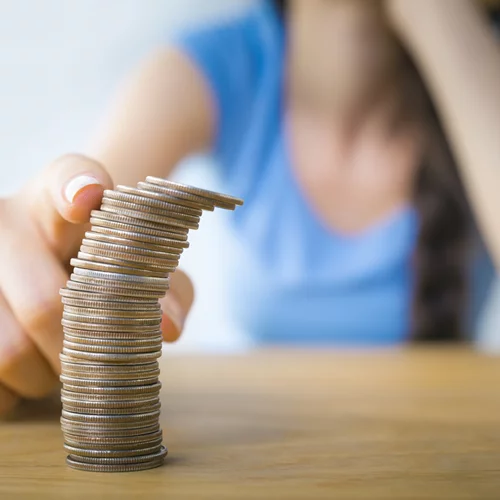 Vibecession: Πώς να σταματήσεις να άγχεσαι για τα χρήματα