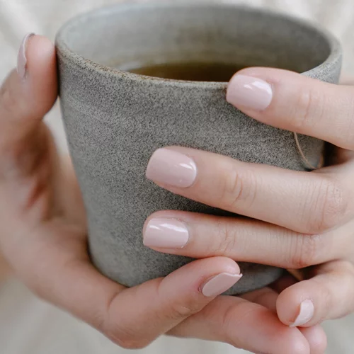 Πονόλαιμος: Άμεση ανακούφιση με αυτές τις τροφές και ροφήματα