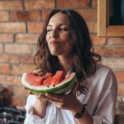 Η δίαιτα της διαιτολόγου για άμεση απώλεια βάρους - Δες τι τρώει κάθε μέρα