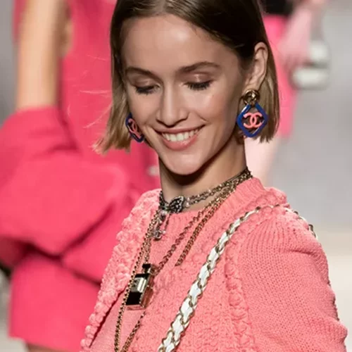 Το μικρό μυστικό μακιγιάζ που θα σε κάνει να δείχνεις πιο φρέσκια και ξεκούραστη από ποτέ