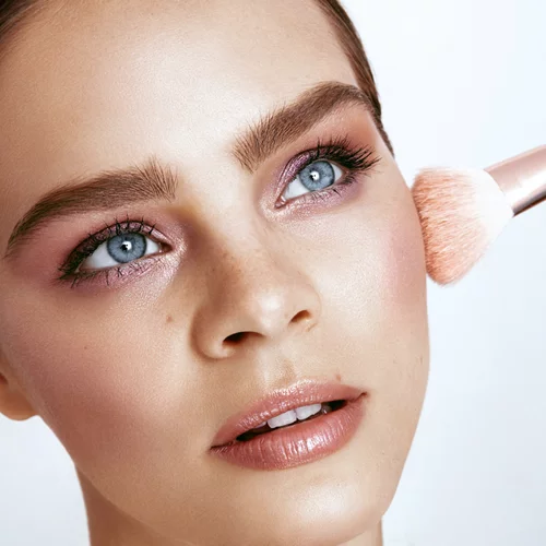 3 λάθη που κάνεις με το highlighter χωρίς να το γνωρίζεις