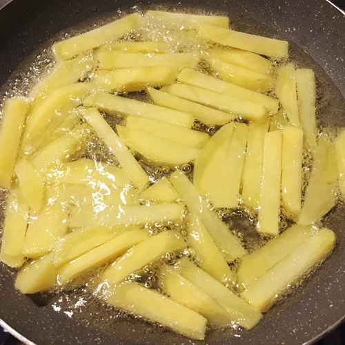 Πατάτες τηγανιτές: Πώς να μειώσεις το καρκινογόνο ακρυλαμίδιο;