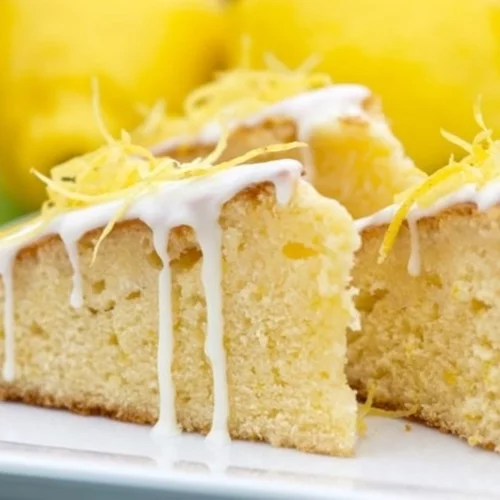 Ελαφρύ και αφράτο κέικ λεμόνι με γιαούρτι - Πανεύκολο, χωρίς μίξερ