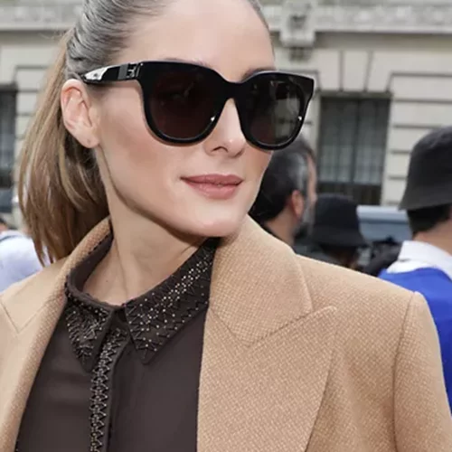 Αναζητάς λίγο γιορτινό hair inspo για τα χτενίσματα των γιορτών; Η Olivia Palermo με το πιο στιλάτο hairstyle που έχουμε δει τελευταία