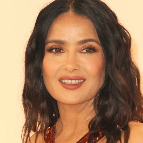 Salma Hayek: Η fun συνήθεια που ακολουθεί όταν δεν νιώθει ψυχολογικά καλά