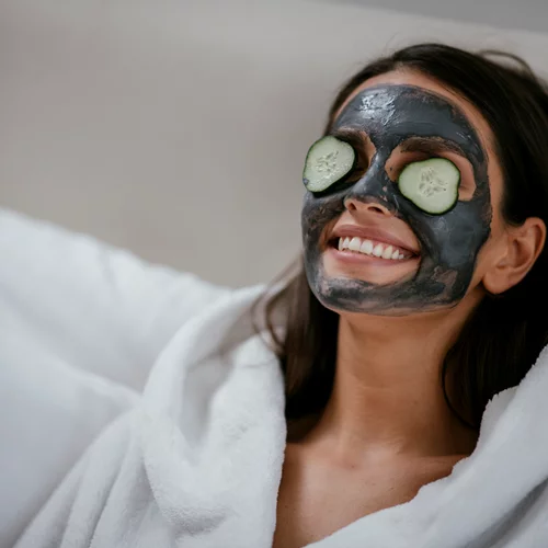 Θα γίνει το frozen cucumber το επόμενο skincare trend;