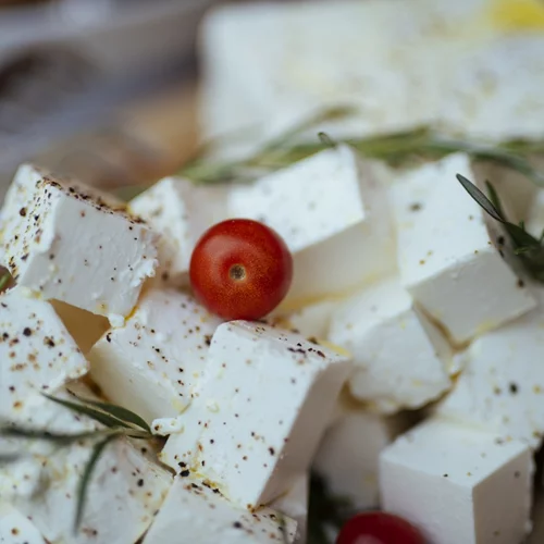 Γιατί σιχαίνεσαι τυριά όπως η φέτα; Οι επιστήμονες δίνουν την απάντηση