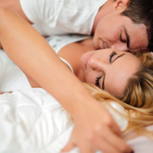 Πόσες φορές την εβδομάδα πρέπει να κάνεις σεξ αν θες να ζήσεις περισσότερο;