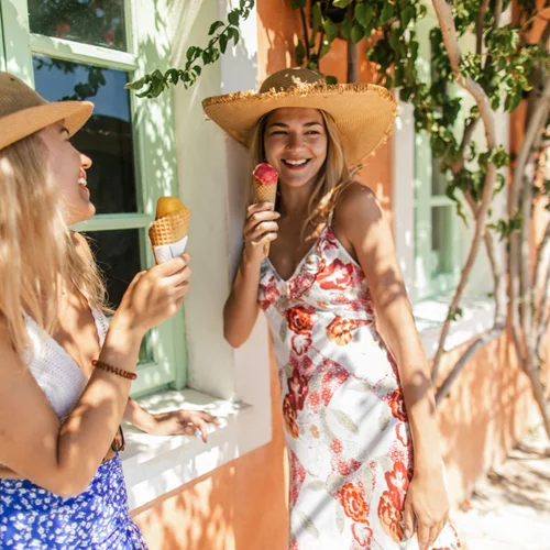 Πρακτικές συμβουλές για να κάνεις διακοπές χωρίς να μετράς θερμίδες