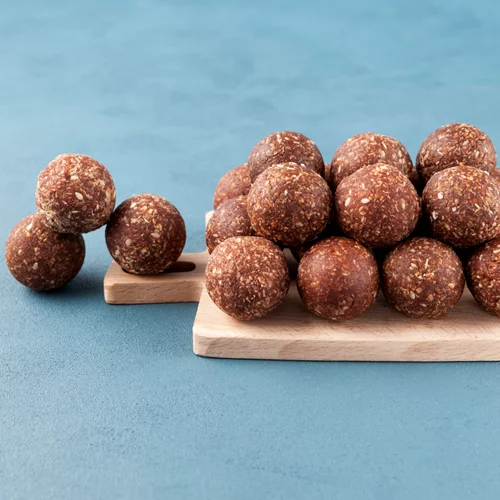 Apple Balls: Μπάλες ενέργειας με μήλο και καρύδια