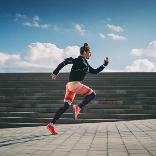 Οι συμβουλές για να γίνεις πιο γρήγορη στο τρέξιμο (που δεν έχουν σχέση με το τρέξιμο)