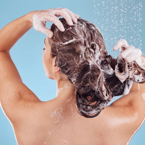 Τα καλύτερα σαμπουάν για βαθύ καθαρισμό σε κάθε τύπο μαλλιών