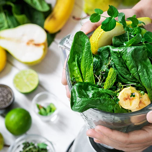 Θα αδυνατίσω αν τρώω πολλές σαλάτες και φρούτα;