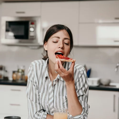 Είναι καλύτερο να τρως λιγότερο για την υγεία σου;