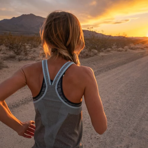 Φυσικά οπιοειδή του σώματος: 6 τρόποι να ενεργοποιήσεις τις ενδορφίνες σου