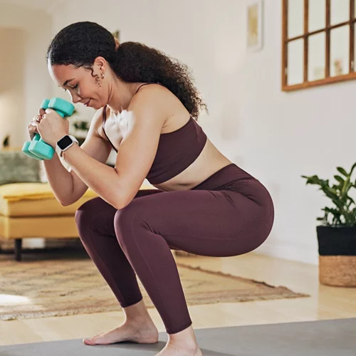 Αν μπορείς να κάνεις τόσα καθίσματα μετά τα 40, τότε το σώμα σου είναι νεότερο απ΄όσο νομίζεις