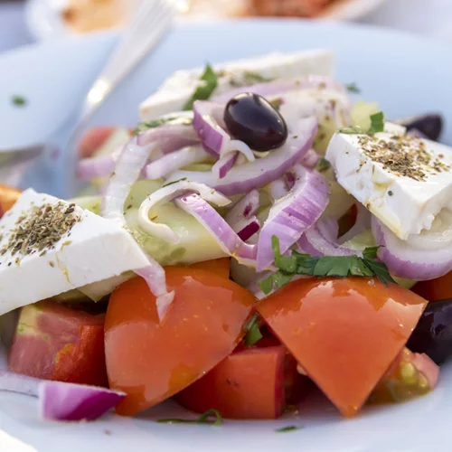 Μηδενικά σάκχαρα, πλούσιο σε πρωτεΐνη: Ανακάλυψε τον κόσμο και τα οφέλη του κατσικίσιου τυριού