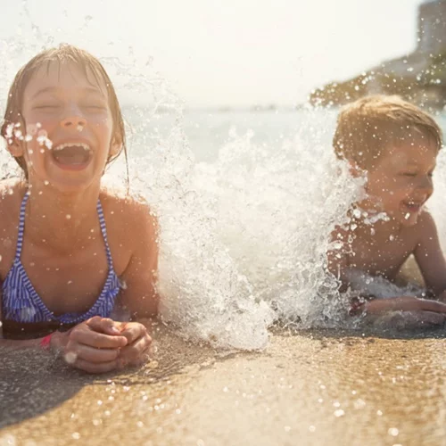 Ασφαλές καλοκαίρι για τα παιδιά! Τα tips 6 ειδικών