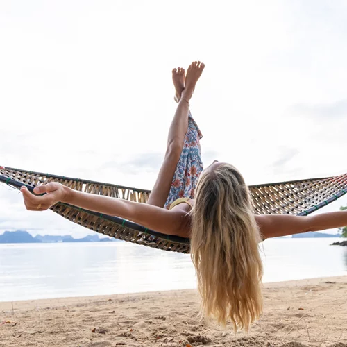 Τριήμερο Αγίου Πνεύματος: Πώς η υπερ-οργάνωση καταστρέφει τη χαλάρωση και πώς θα το αποφύγεις;