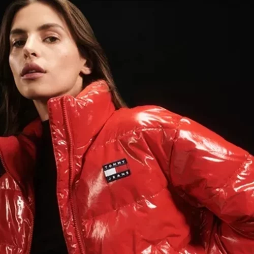 Τα items που θα επέλεγε να αγοράσει μια Gen Z fashionista στη Black Friday από τη Modivo