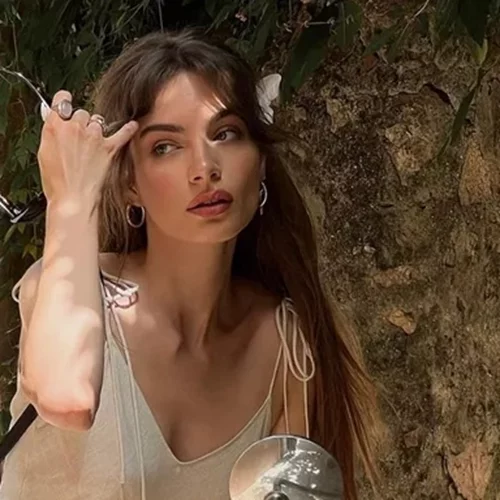 3 αγαπημένα χτενίσματα από τα 00s που αξίζει να δοκιμάσεις φέτος την άνοιξη