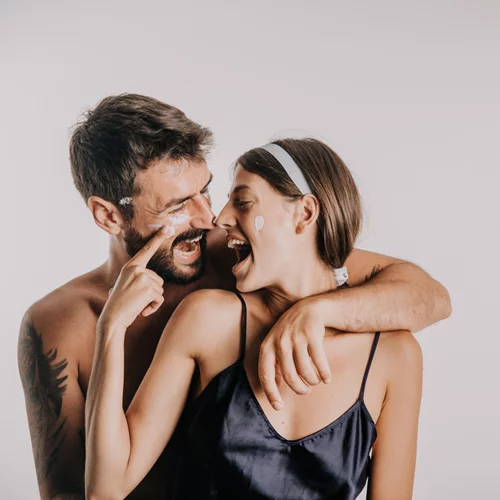 5 συμβουλές για να "χτίσουμε" μια σχέση εμπιστοσύνης με το σύντροφό μας