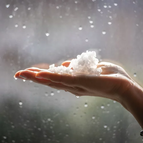 Χαλάζι: Πώς να μείνεις ασφαλής πριν, κατά τη διάρκεια και μετά