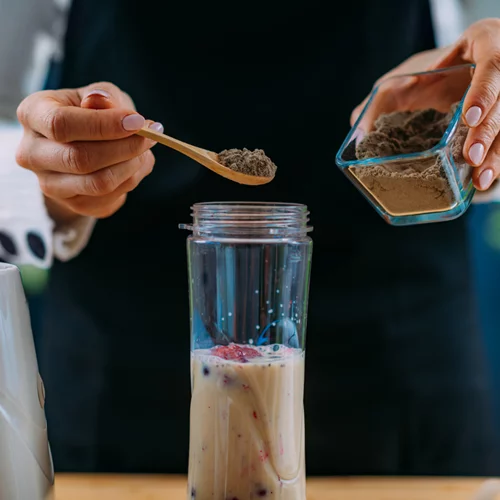 Σνακ ή shake μετά την προπόνηση; (Plus: Οι καλύτερες τροφές μετά τη γυμναστική)