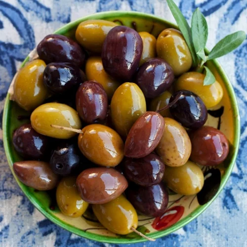 Τα οφέλη από τις ελιές για την καρδιά, τα οστά και τα κύτταρα