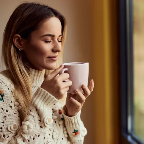 Τσάι και καφές αυξάνουν τον κίνδυνο εμφάνισης αυτού του συχνού αυτοάνοσου νοσήματος