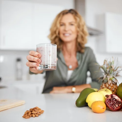 Πάνω από 50; Μάθε πώς να προλάβεις τους μυϊκούς τραυματισμούς με σωστή διατροφή